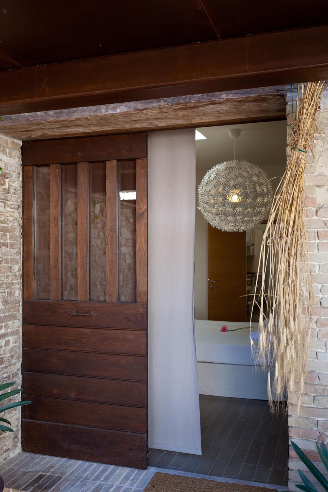 Capodacqua  Casa Zia Cianetta Residenza Di Campagnaゲストハウス エクステリア 写真