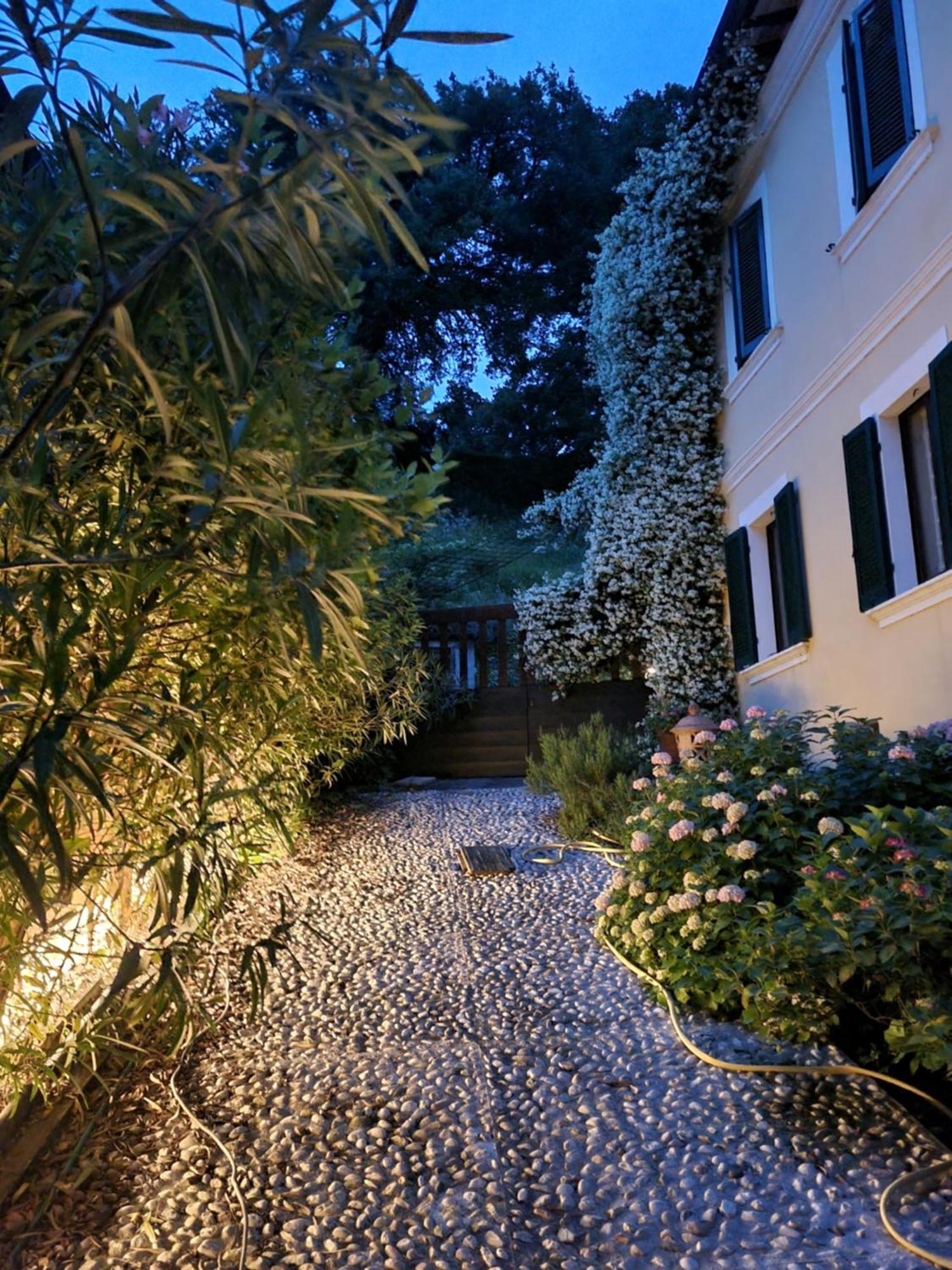 Capodacqua  Casa Zia Cianetta Residenza Di Campagnaゲストハウス エクステリア 写真
