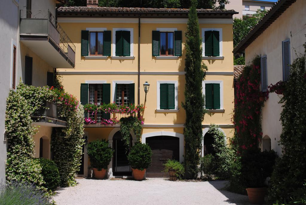 Capodacqua  Casa Zia Cianetta Residenza Di Campagnaゲストハウス エクステリア 写真